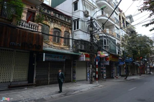 Hà Nội vắng lặng sáng mùng 1 tết