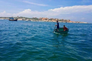 Dân lo lắng việc cho nhận 1 triệu m3 bùn, cát vào biển