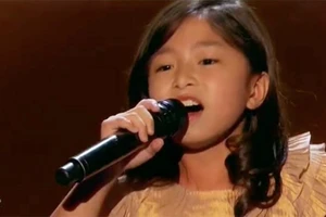 Giọng ca nhí Cline Tam tiếp tục 'đốn tim' triệu người