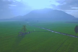 Việt Nam - Bản hòa tấu không trung