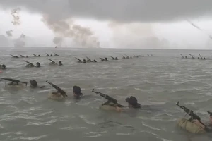 2.000 cảnh sát cơ động diễn tập trên biển