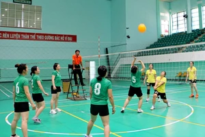 Giao lưu các Đài PT-TH Cụm thi đua số 8 khu vực Bắc sông Hậu