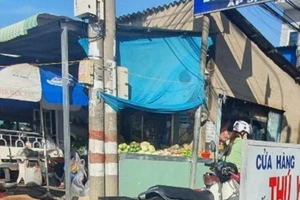 Bắt nữ công nhân trộm hơn 100 triệu đồng ở sạp bán thịt heo