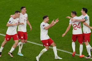 Xem chiến thắng 2-0 của Ba Lan trước Saudi Arabia
