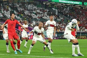 Xem sai lầm của Ronaldo giúp Hàn Quốc thắng Bồ Đào Nha 2-1