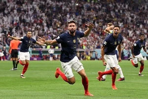 Xem Pháp xuất sắc đánh bại Anh 2-1 tiến vào bán kết