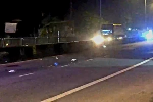 Nghi va chạm giao thông với ô tô con, khiến nam thanh niên tử vong trên quốc lộ 1