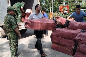 Long An: Bắt giữ người đàn ông vận chuyển hơn 57.000 bao thuốc lá nhập lậu 