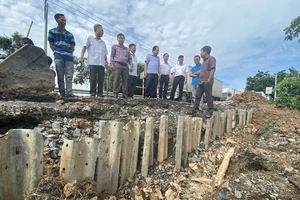 Khẩn trương khắc phục sạt lở nghiêm trọng ở Long An