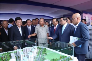 Thủ tướng dự hội nghị xúc tiến đầu tư tại Long An