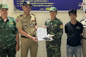 Bắt nghi can lẩn trốn truy nã sang Campuchia