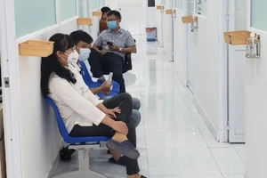 94 công nhân ở Long An nhập viện nghi ngộ độc thức ăn