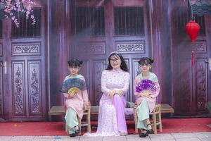 Nhộn nhịp điểm check-in ngày Tết Giáp Thìn ở Long An