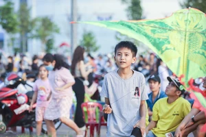 Tiền Giang rộn ràng mùa thả diều ở TP. Mỹ Tho
