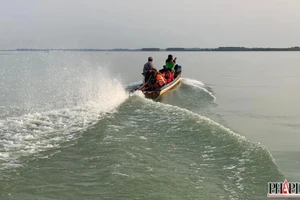 Hồ Dầu Tiếng xả hơn 7 triệu m3 nước về sông Vàm Cỏ Đông để đẩy mặn