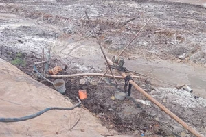 Long An: Sửa mô tơ, một người bị điện giật tử vong