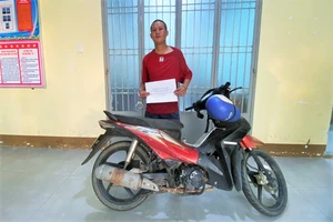 Vừa trộm xe máy, tẩu thoát được 1km thì bị bắt
