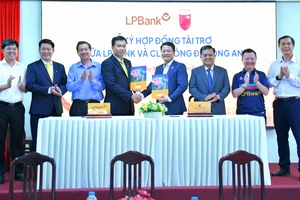 Bóng đá Long An được LPBank tài trợ dự giải bóng đá chuyên nghiệp 2024-2025