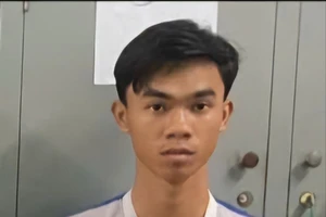 Thanh niên rủ bạn gái 12 tuổi đi cướp ô tô