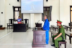 Mâu thuẫn từ chuyện đốt rác, đánh hàng xóm tử vong