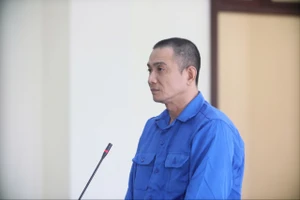 Nợ tiền đánh bạc, tài xế lấy ô tô của công ty đem đi cầm