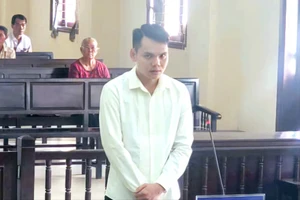 Mê hát karaoke không thích nhậu bị đập đầu trọng thương