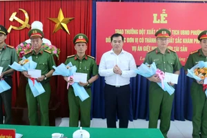 Thưởng nóng các đơn vị phá nhanh vụ án giết người cướp tài sản ở Tây Ninh