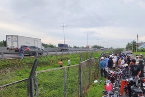 Say rượu, người đàn ông đòi lao khỏi xe trên cao tốc TP.HCM – Trung Lương