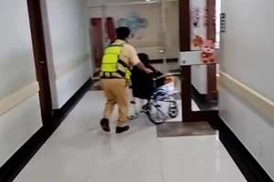 CSGT mở đường cứu sản phụ nguy kịch trên cao tốc TP.HCM – Trung Lương