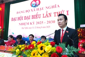 Ông Trương Tấn Sơn giữ chức Bí thư Đảng ủy xã Hậu Nghĩa lần thứ 1