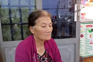 Tây Ninh: Bắt người phụ nữ la hét, livestream sai sự thật ở UBND xã 