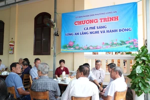 Tây Ninh: Chính quyền gần hơn với dân từ buổi cà phê sáng ở Long An