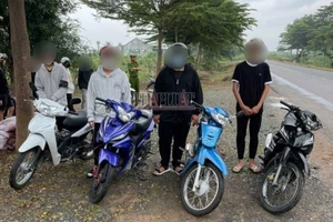 Tây Ninh: Tạm giữ 17 xe 'độ' của nhóm thanh thiếu niên tụ tập lúc rạng sáng