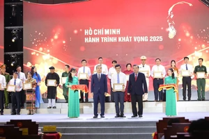 Tôn vinh 27 điển hình học và làm theo Bác năm 2025