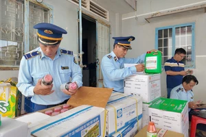 Tây Ninh liên tiếp phát hiện các vụ kinh doanh hàng nhập lậu quy mô lớn