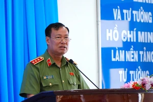 Cử tri Tây Ninh gửi gắm kỳ vọng đến Thượng tướng Lê Tấn Tới và các ứng cử viên Quốc hội