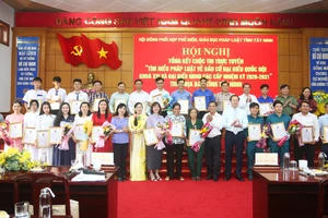 Gần 48.000 người tham gia thi tìm hiểu pháp luật bầu cử tại Tây Ninh