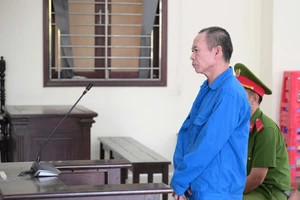 Bị cháu chửi, người đàn ông đâm 7 nhát, lãnh 12 năm tù