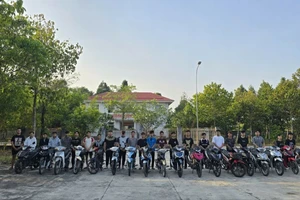 Nhóm “quái xế” tụ tập rạng sáng, 24 người bị khởi tố