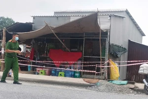 Tây Ninh: Can ngăn cha bị đâm, con trai khiến hàng xóm tử vong