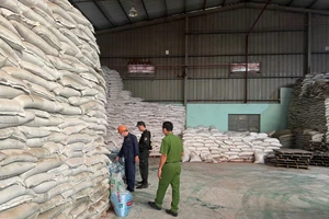 Tây Ninh: Triệt phá đường dây sản xuất hơn 70 tấn phân bón giả