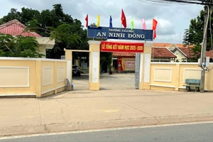 Nam sinh lớp 5 nhập viện khẩn cấp sau khi bị bạn “tác động” 