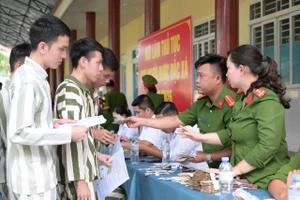 Tây Ninh: 169 phạm nhân tại Trại giam Long Hòa được đặc xá 