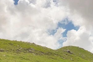 Hòa mình vào thiên nhiên trên đỉnh Phượng Hoàng, Quảng Ninh