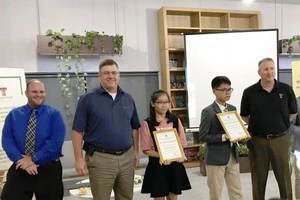 2 học sinh Đà Nẵng nhận học bổng 3,6 tỉ từ trường quốc tế Mỹ 