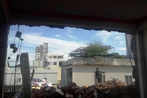 Thông tin mới vụ dỡ khách sạn gây sập nhà dân ở Đà Nẵng