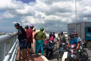 Tìm thấy thi thể nam thanh niên giận bạn gái nhảy cầu Tiên Sơn