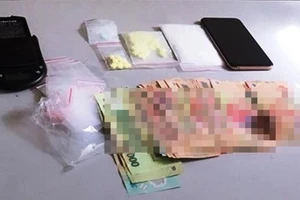 Bắt người Trung Quốc 'mở tiệc' ma túy ở Đà Nẵng