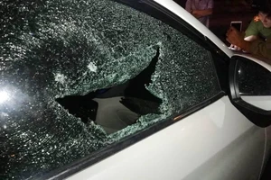 Đà Nẵng: Đỗ xe đi gặp bạn, bị trộm đập kính lấy tài sản 