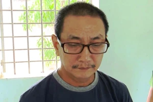 Bắt kẻ chuyên lừa người nghèo cần mua nhà ở xã hội